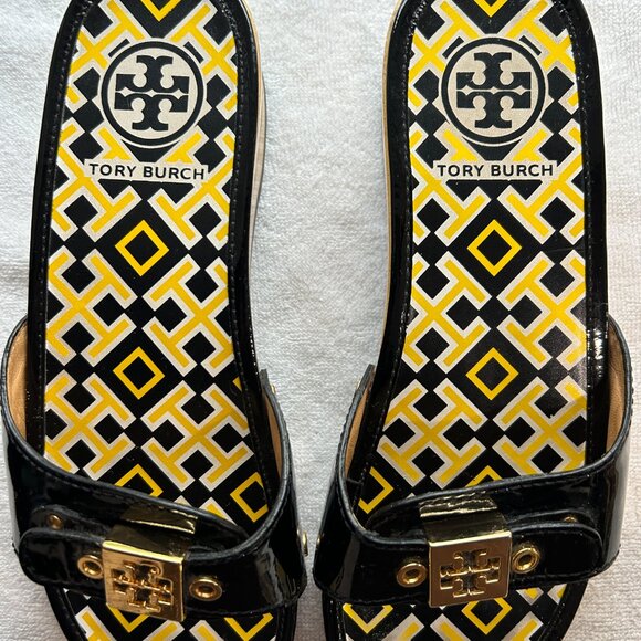 Tory Burch sandals wood platform clogs with gold buckle - Picture 2 of 8